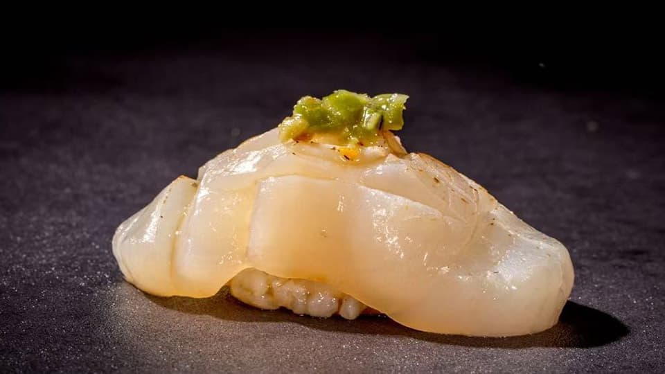 Nigiri de peixe branco