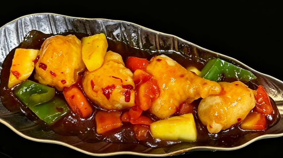 Frango agridoce com legumes